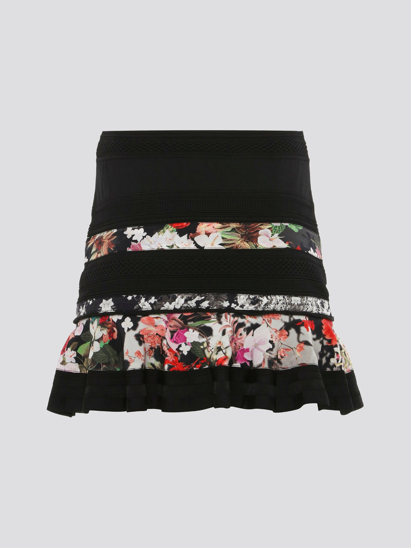 Feel flirty and fabulous in this Print Panel Flared Mini Skirt by Roberto Cavalli. The bold print and flared silhouette add a fun and playful twist to your wardrobe, perfect for making a statement wherever you go. Pair it with a simple top and heels for a chic and stylish look that is sure to turn heads.