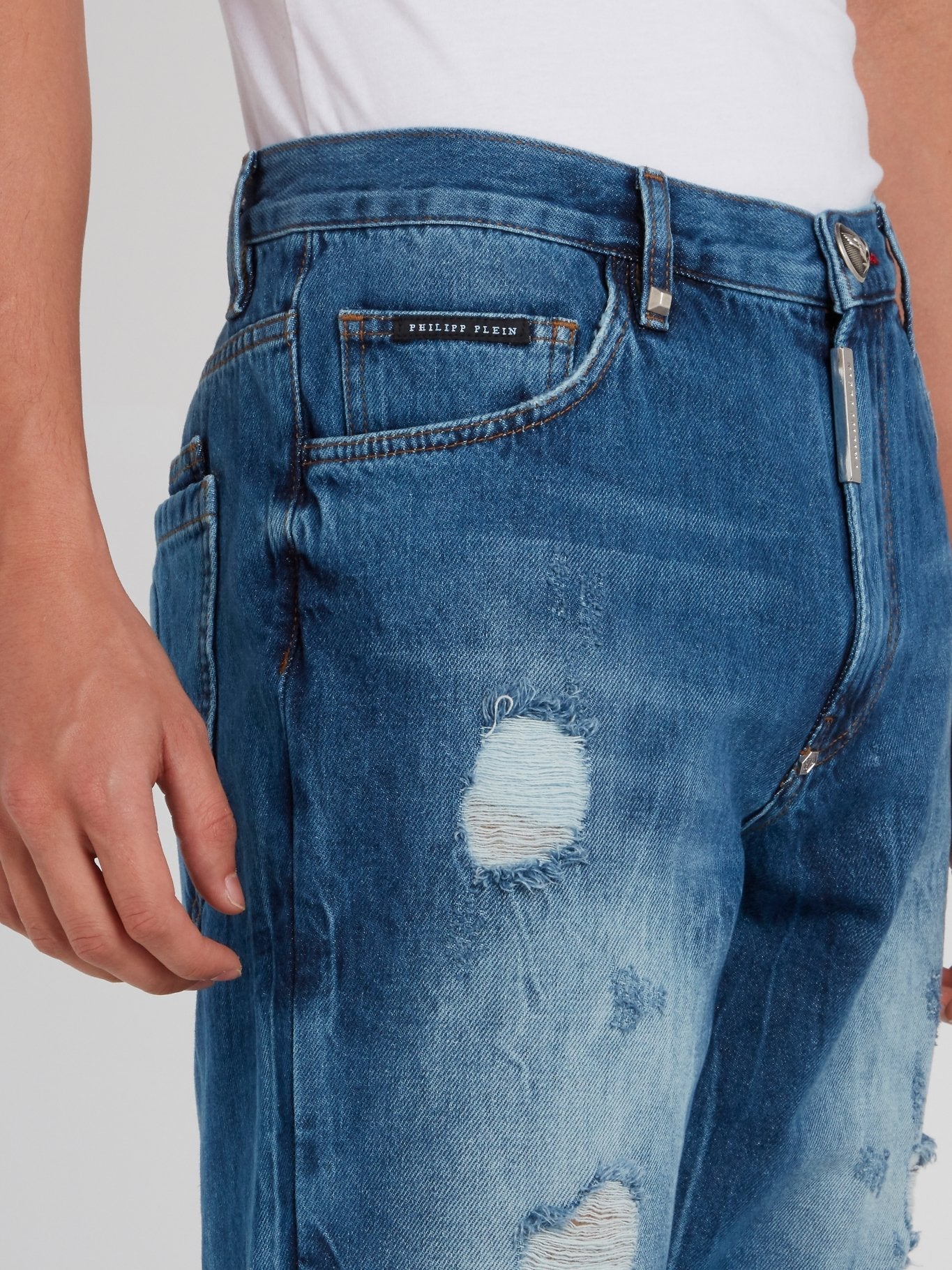 Skull Pocket Distressed Bermudas