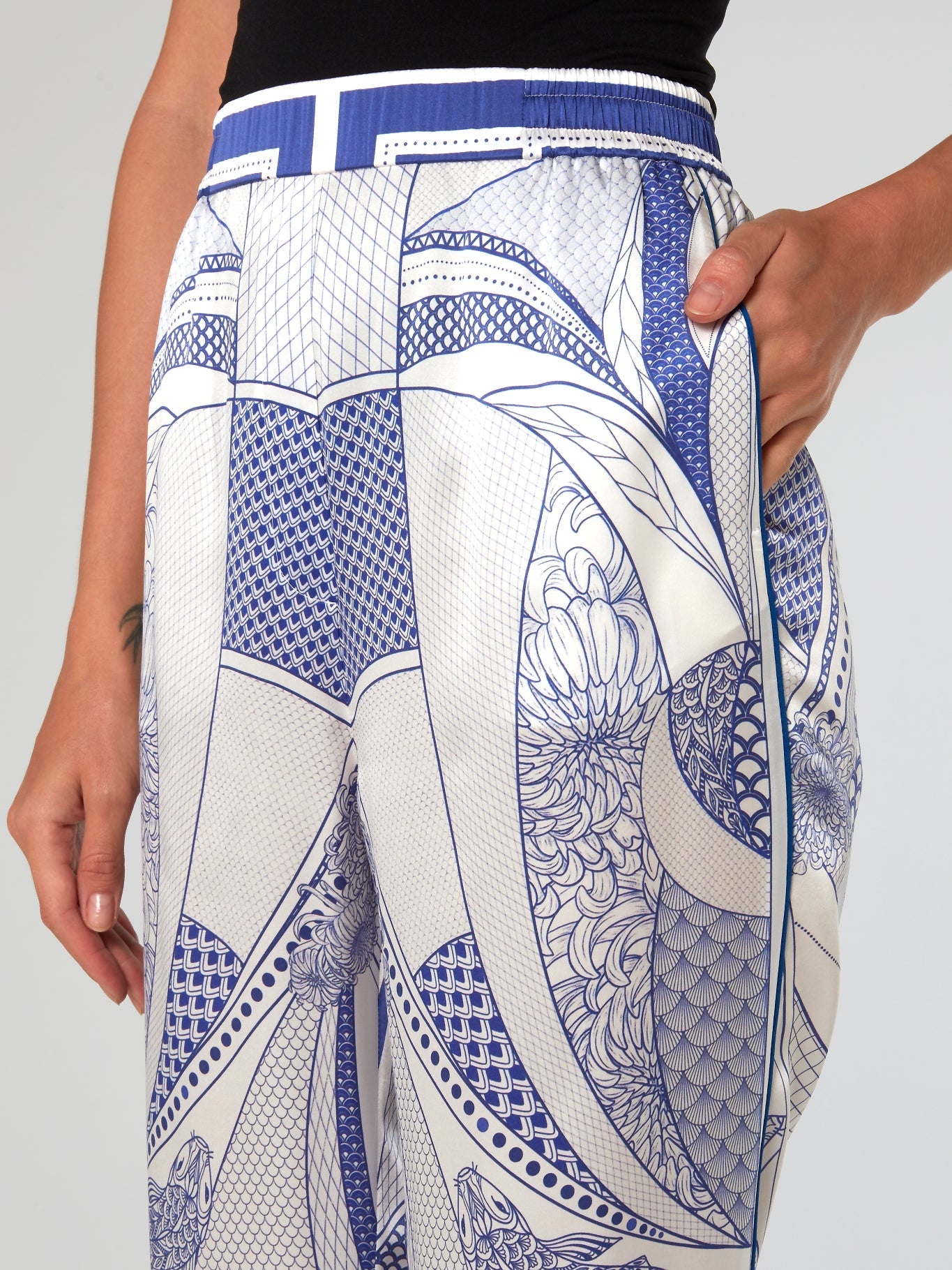 Oriental Print High Rise Pants